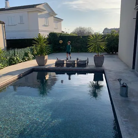 Casa Con Piscina Zona Golf Feriehus