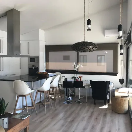 Casa Con Piscina Zona Golf *